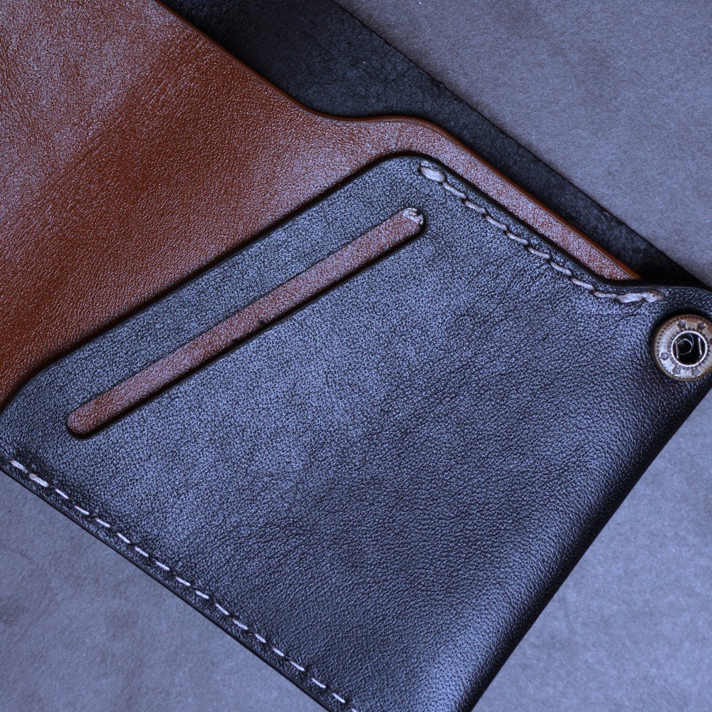 Zays Super Slim Bifold Leather Short Wallet for Unisex (ZSW110-Black With White Trade) - Image 4