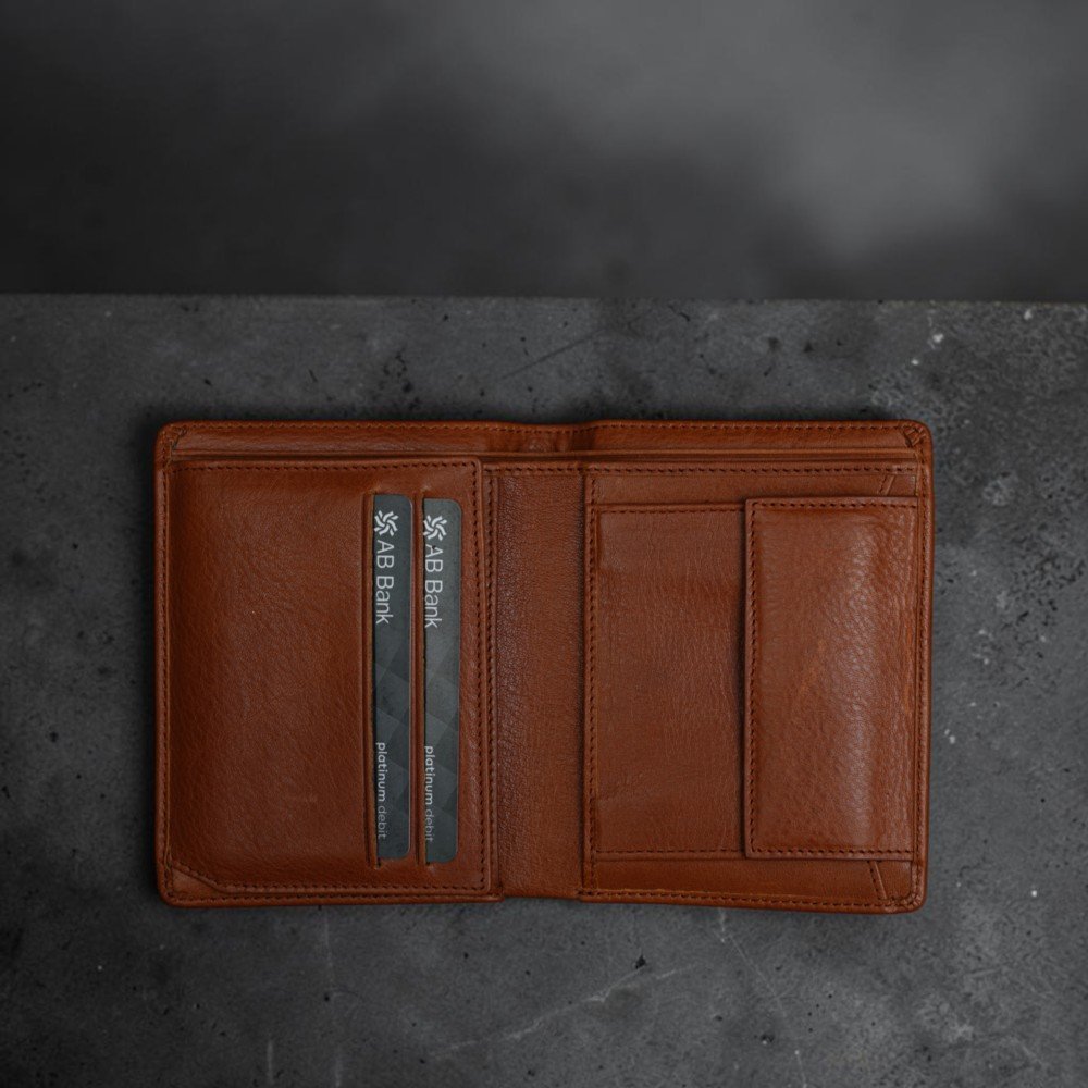 Zays Handcrafted Premium Leather Bifold Short Wallet - W107 - Image 24