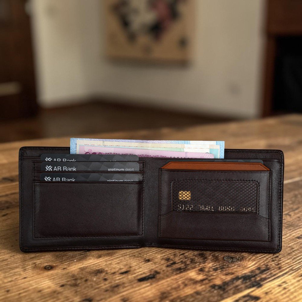 Zays Handcrafted Premium Leather Bifold Short Wallet (SW139-Chocolate)