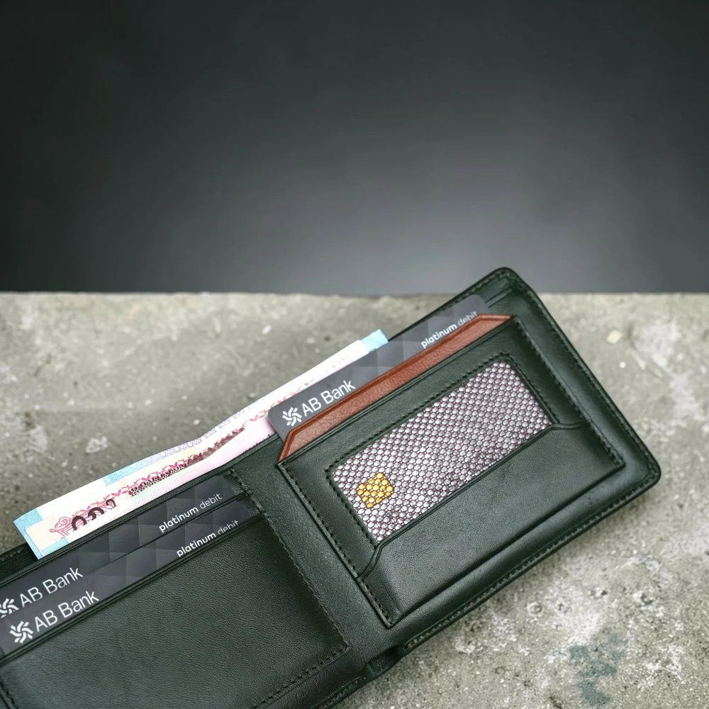 Zays Handcrafted Premium Leather Bifold Short Wallet - W105 - Image 24