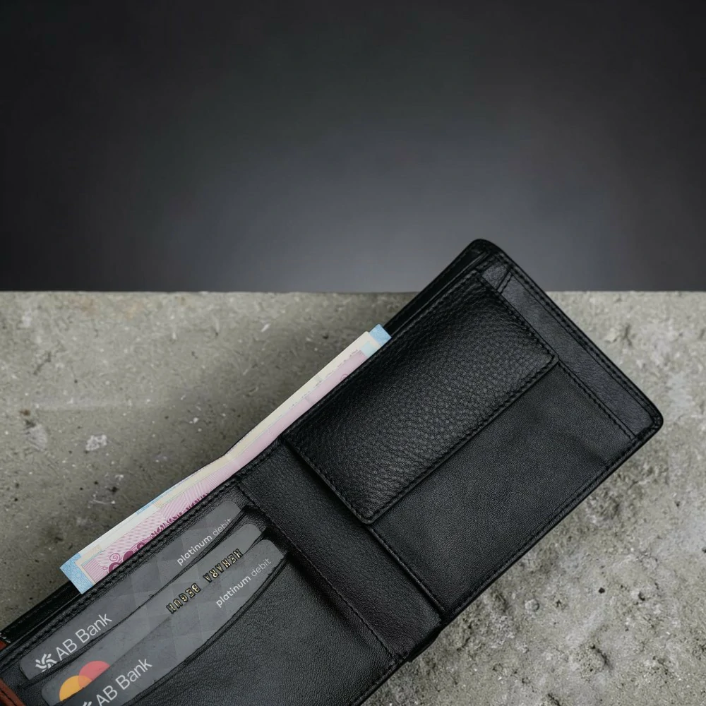 Zays Handcrafted Premium Leather Bifold Short Wallet - W109 - Image 11