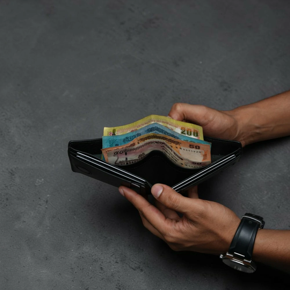 Zays Handcrafted Premium Leather Bifold Short Wallet – W124 - Image 32