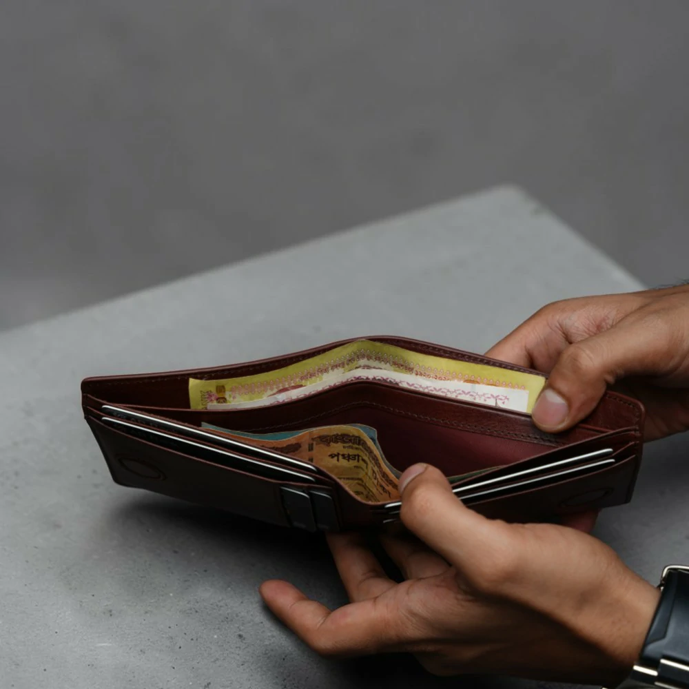 Zays Handcrafted Premium Leather Bifold Short Wallet – W124 - Image 15